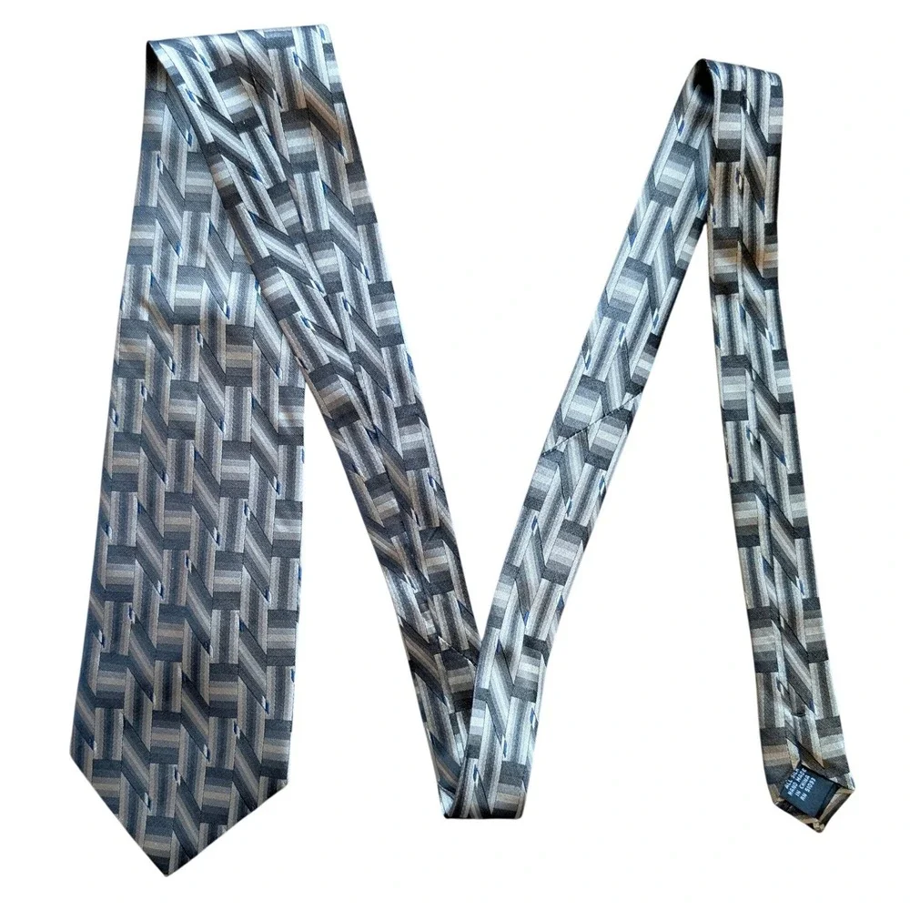 J.Ferrar Silk Necktie Grey Silver Geometric Woven Pattern Hand Made 57.75